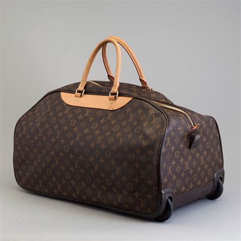 carry on louis vuitton luggage